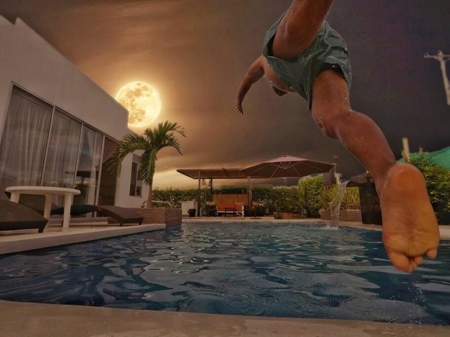 הוילה Carmen de Apicalá Casa Palma Roja Boutique , Piscina Privada מראה חיצוני תמונה