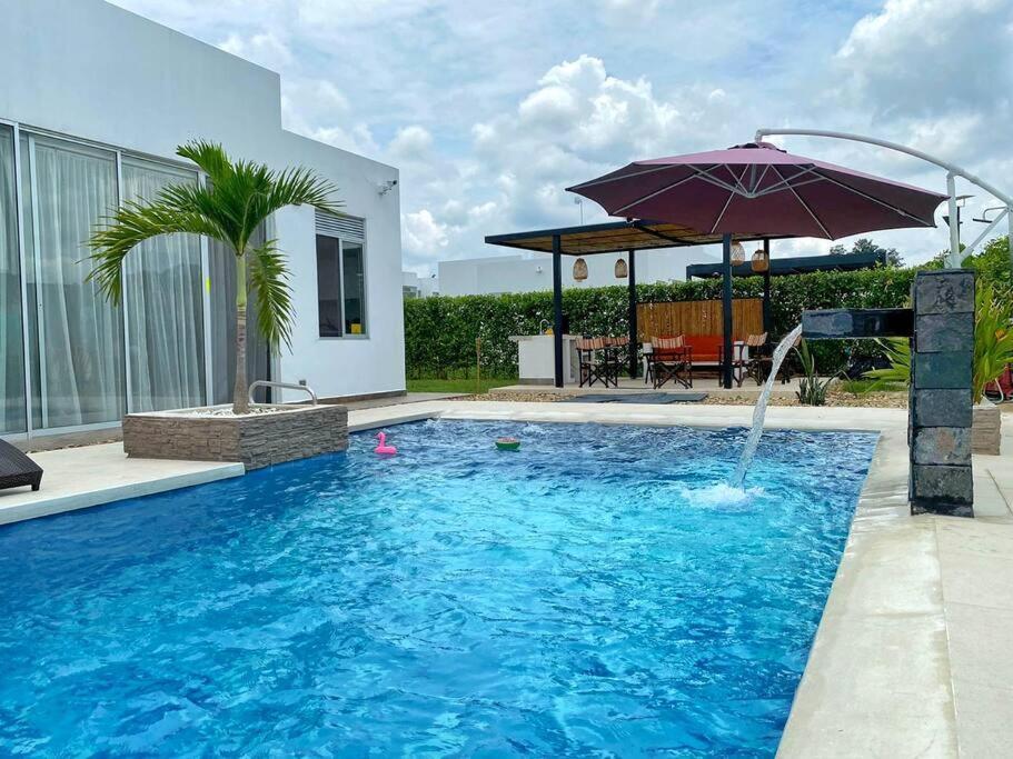 הוילה Carmen de Apicalá Casa Palma Roja Boutique , Piscina Privada מראה חיצוני תמונה