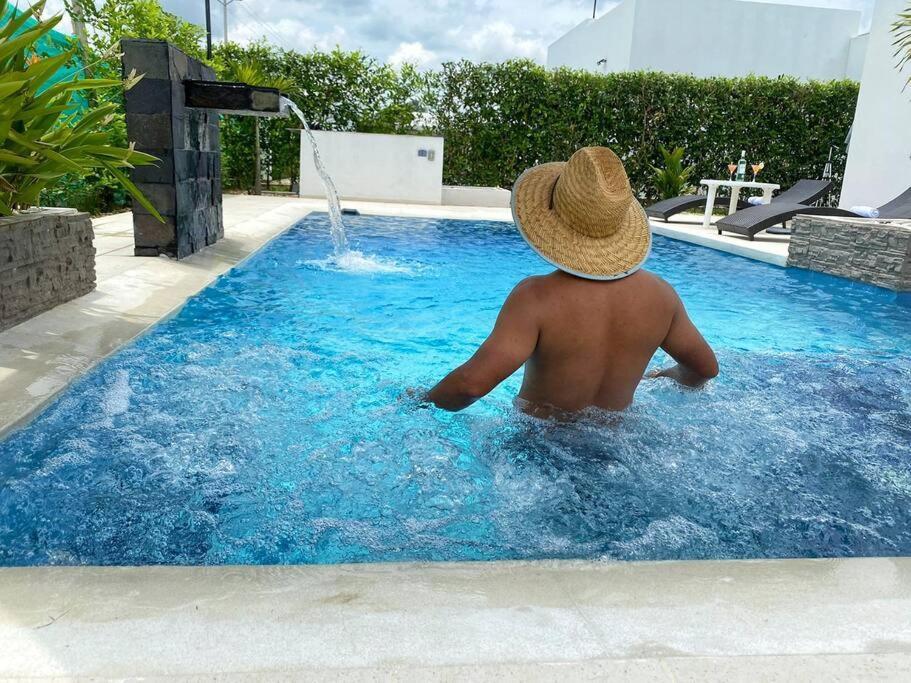 הוילה Carmen de Apicalá Casa Palma Roja Boutique , Piscina Privada מראה חיצוני תמונה